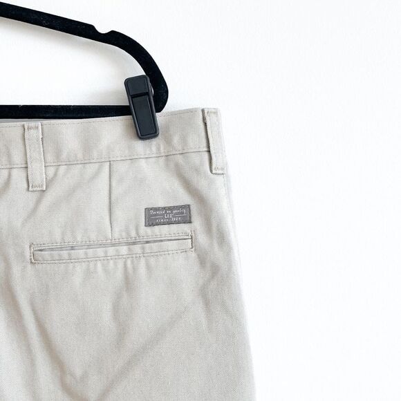 Lee Performance Khakis Mens Straight Leg High Rise Light Wash Tan Pants Size 4 - Picture 9 of 10
